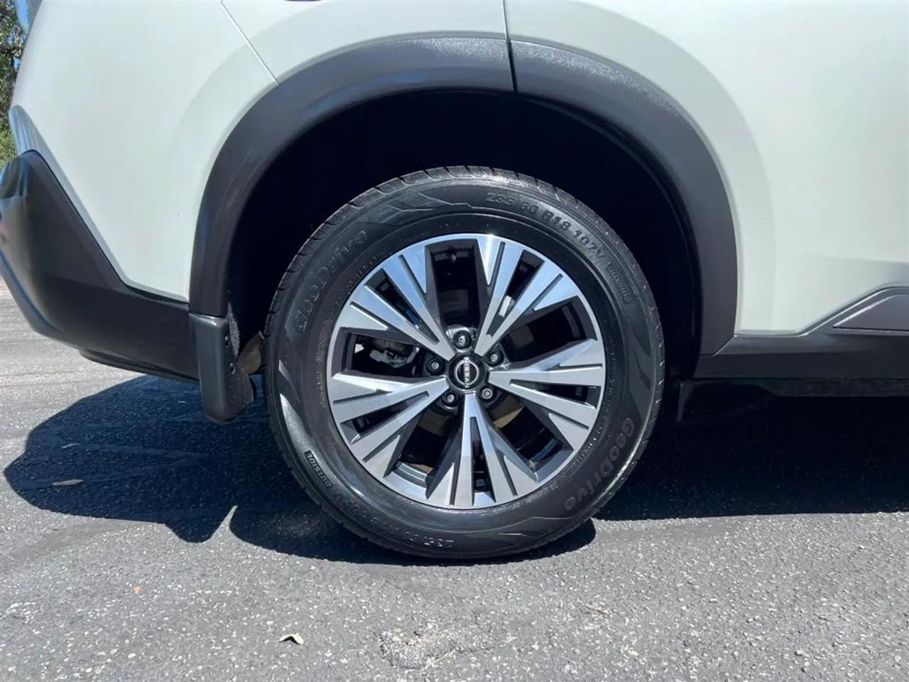 Nissan Rogue  2023