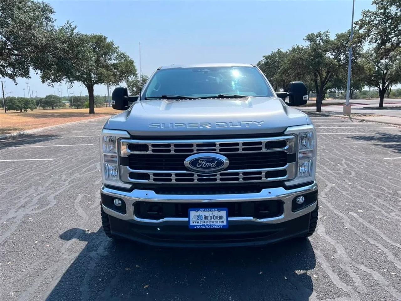 Ford F-250 SD  2023