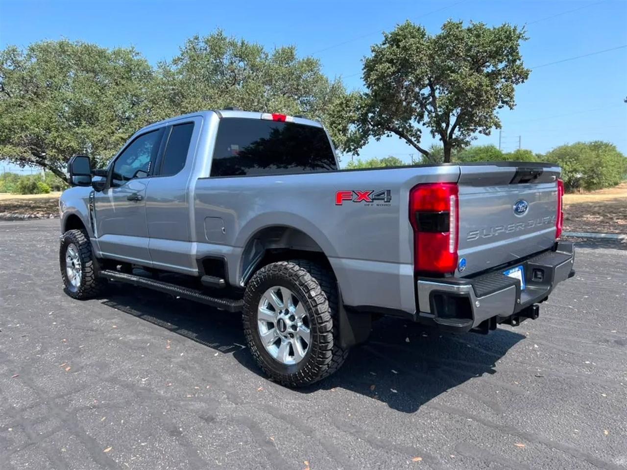 Ford F-250 SD  2023