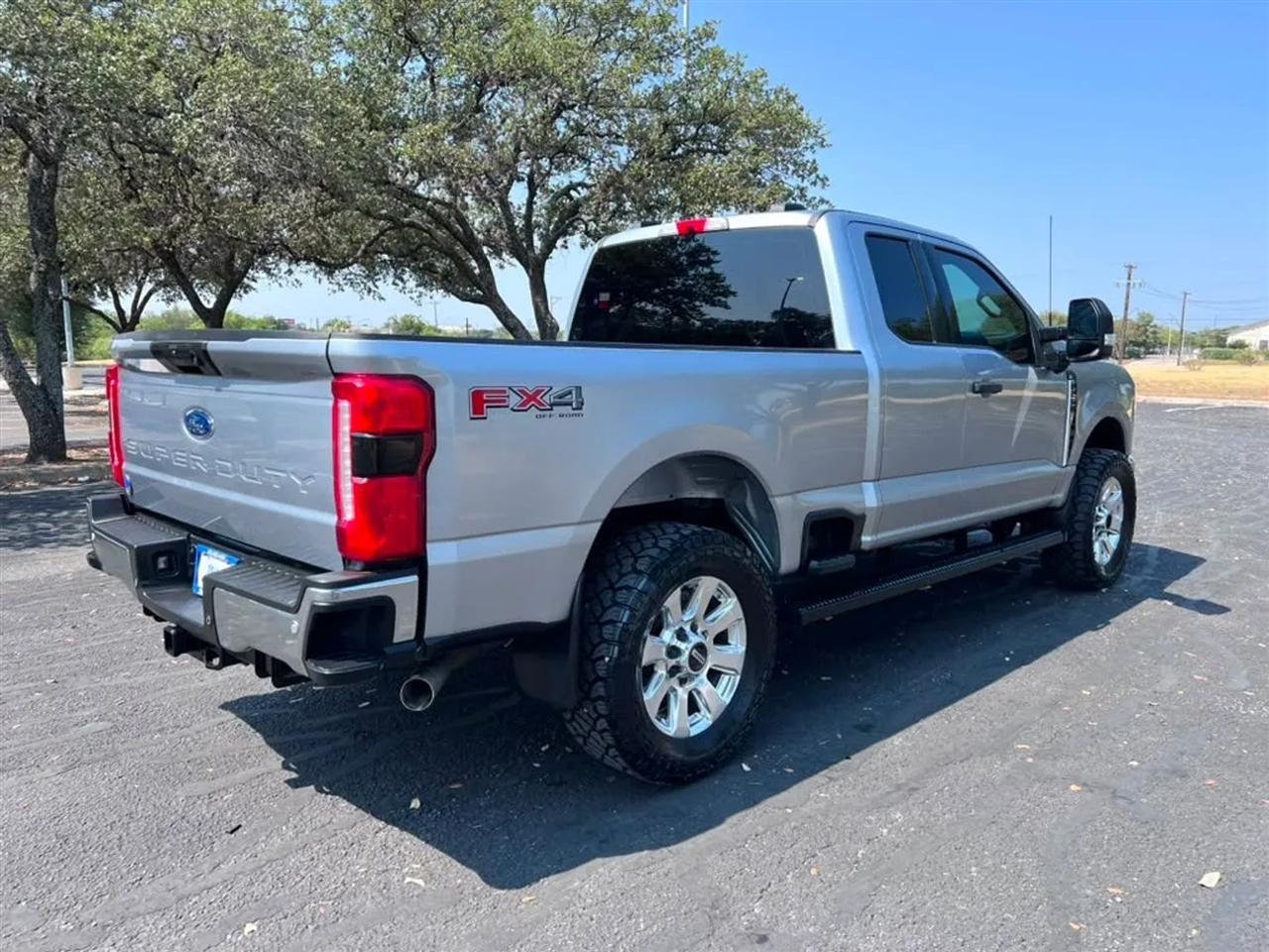 Ford F-250 SD  2023