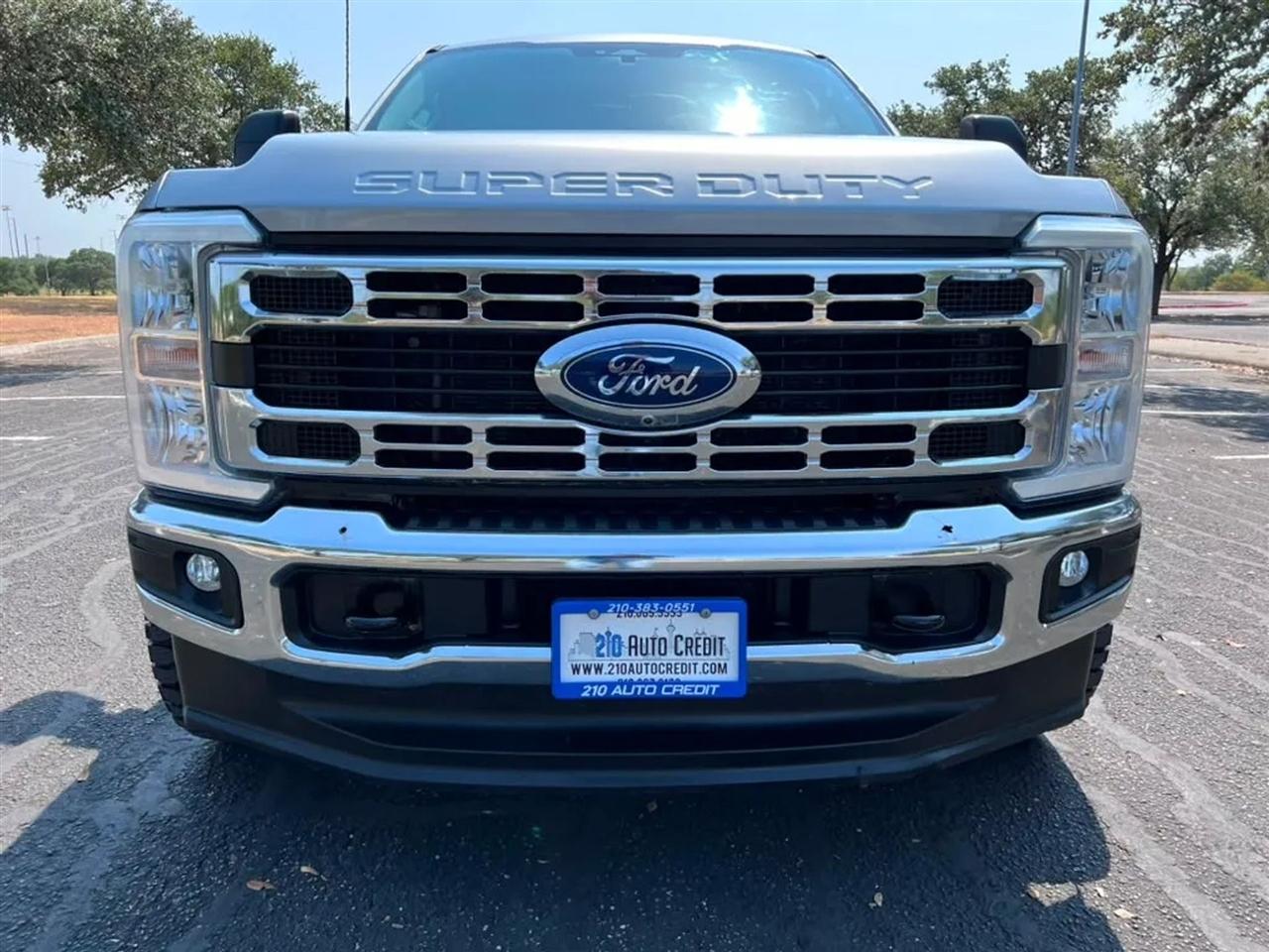 Ford F-250 SD  2023