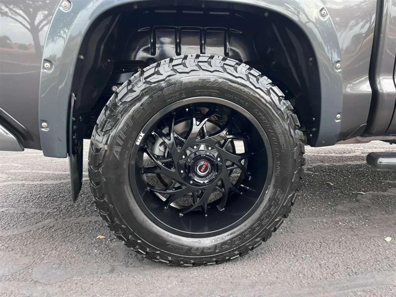 Toyota Tundra  2018