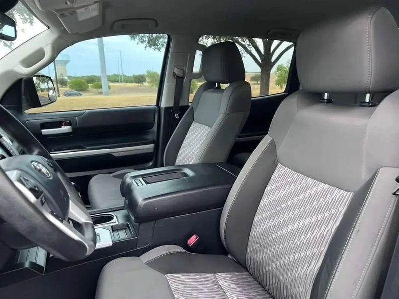 Toyota Tundra  2018