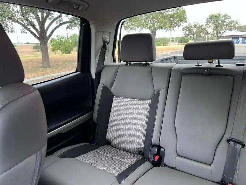 Toyota Tundra  2018