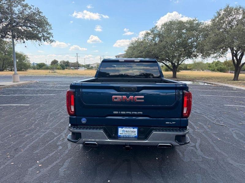 GMC Sierra 1500 SLT Crew Cab 4WD 2023
