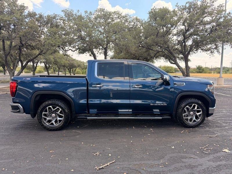 GMC Sierra 1500 SLT Crew Cab 4WD 2023