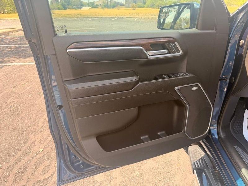 GMC Sierra 1500 SLT Crew Cab 4WD 2023