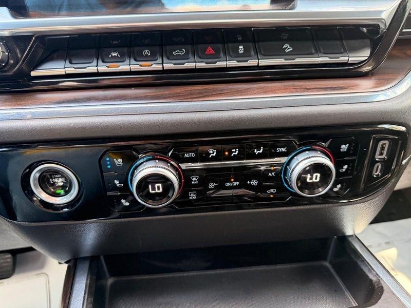 GMC Sierra 1500 SLT Crew Cab 4WD 2023