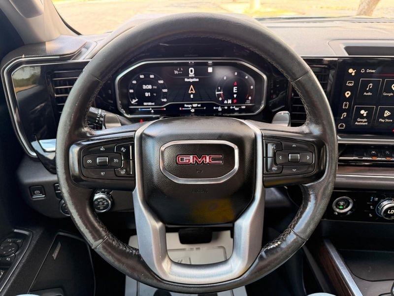 GMC Sierra 1500 SLT Crew Cab 4WD 2023