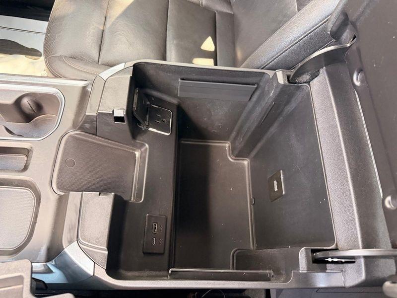 GMC Sierra 1500 SLT Crew Cab 4WD 2023
