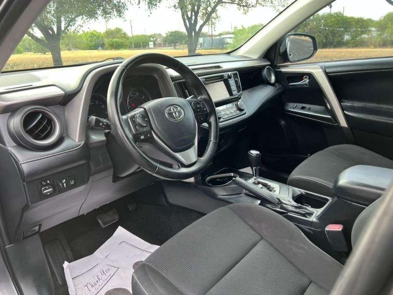 Toyota RAV4 XLE FWD 2018