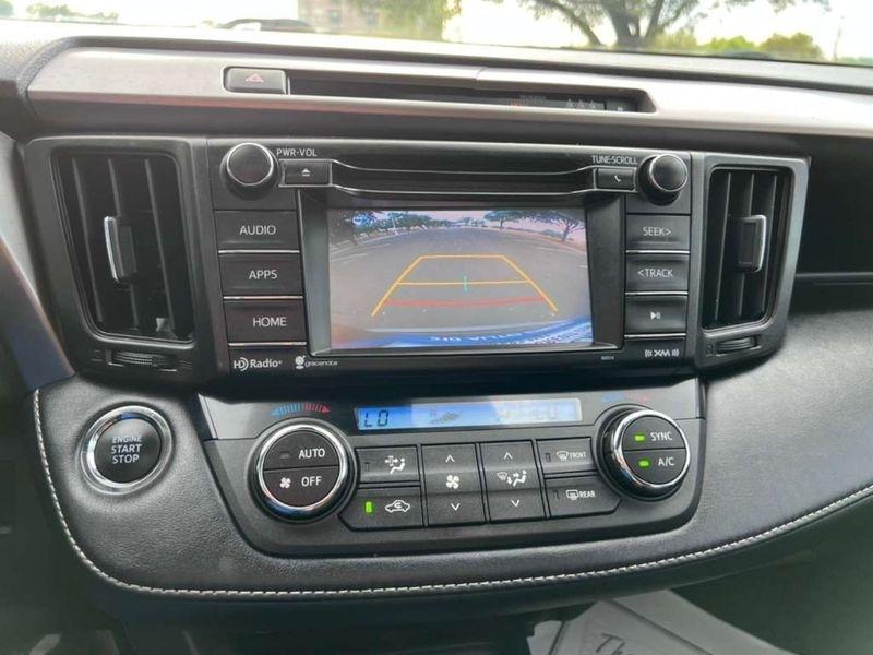 Toyota RAV4 XLE FWD 2018