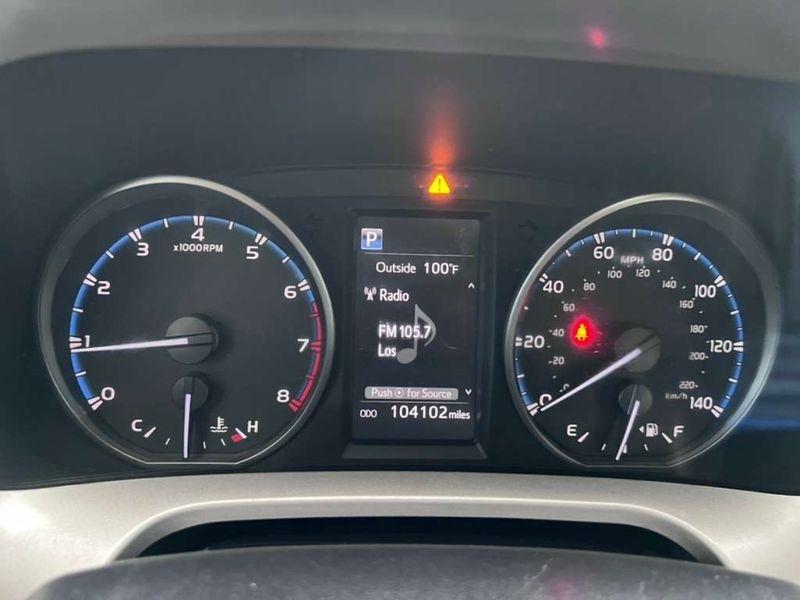 Toyota RAV4 XLE FWD 2018