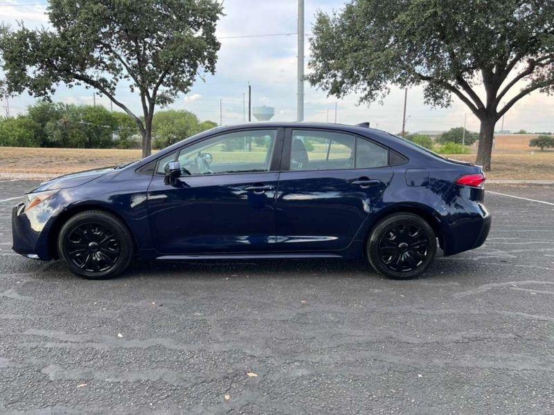 Toyota Corolla LE 2022
