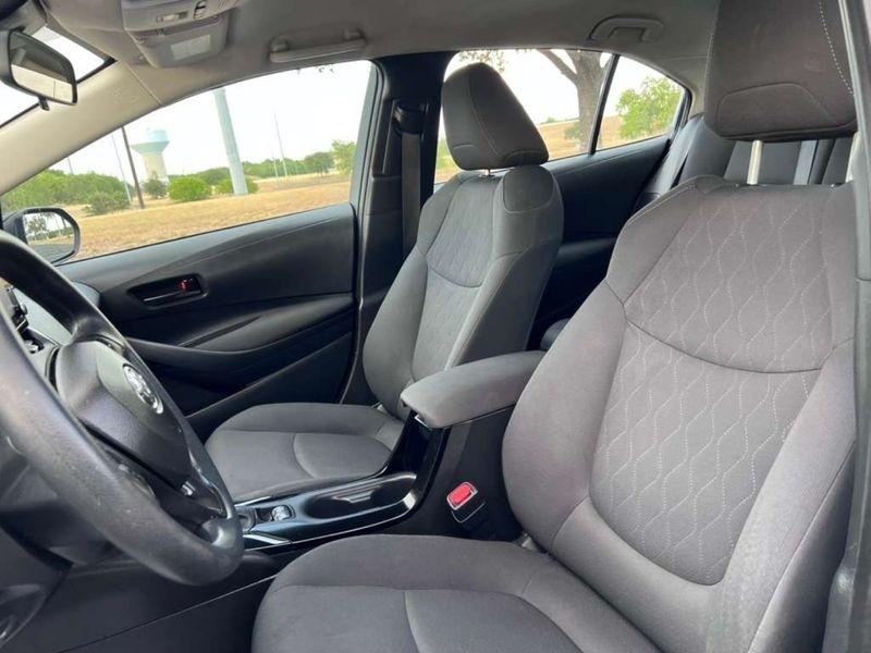 Toyota Corolla LE 2022