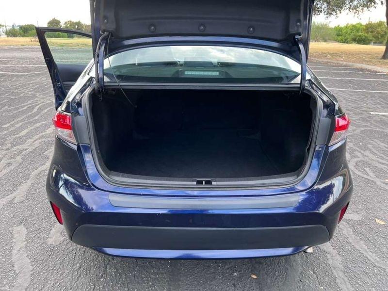 Toyota Corolla LE 2022