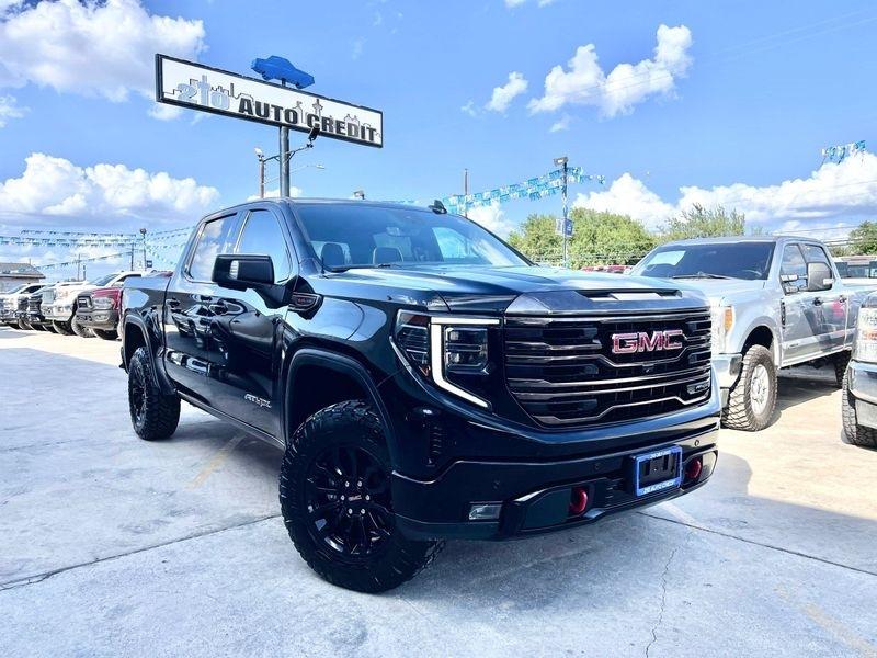 GMC Sierra 1500 AT4X Crew Cab 4WD 2023