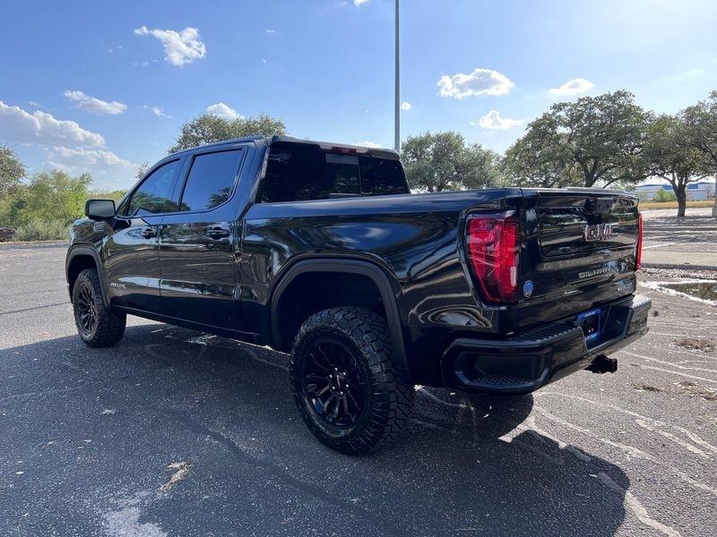 GMC Sierra 1500 AT4X Crew Cab 4WD 2023