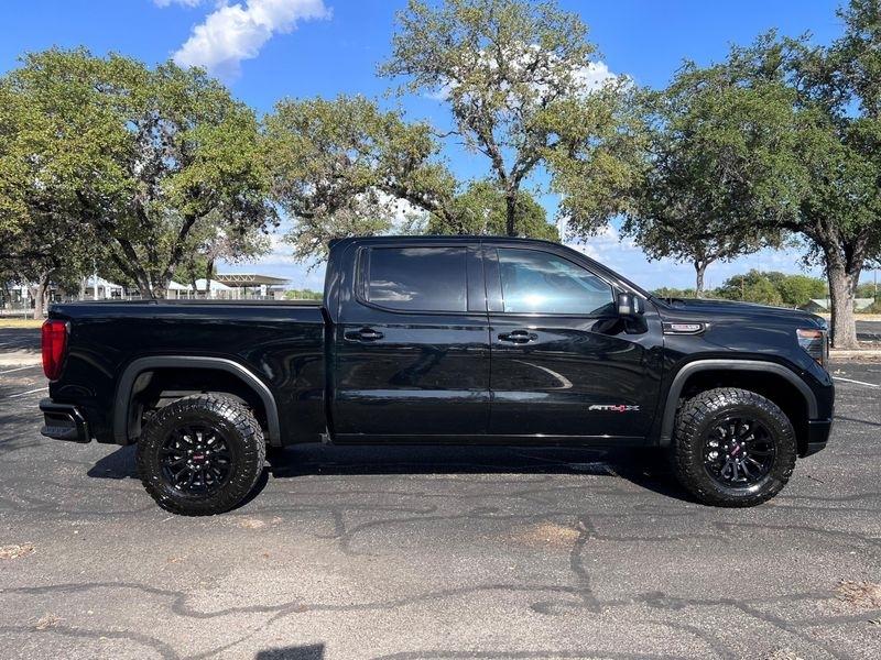 GMC Sierra 1500 AT4X Crew Cab 4WD 2023