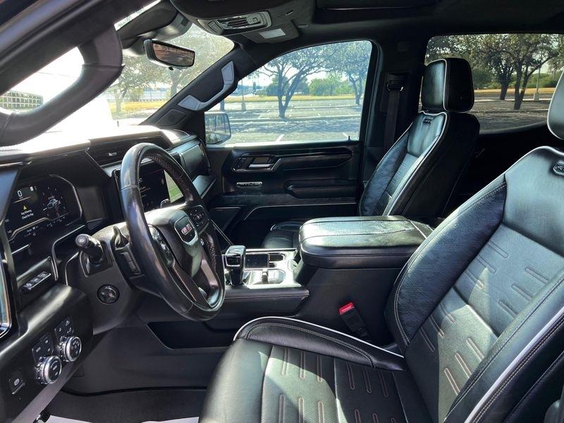GMC Sierra 1500 AT4X Crew Cab 4WD 2023
