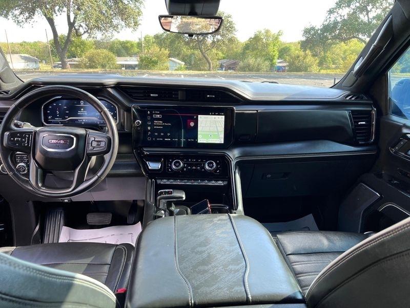 GMC Sierra 1500 AT4X Crew Cab 4WD 2023