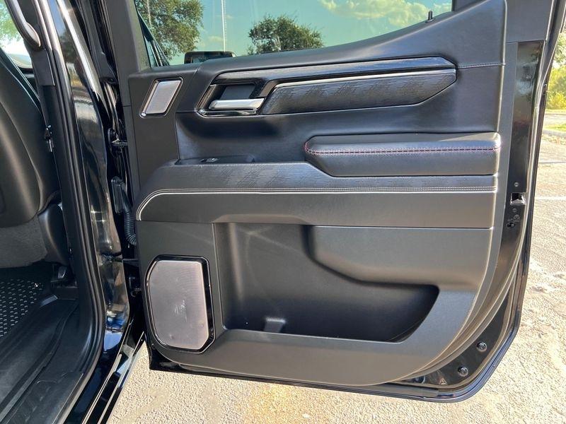 GMC Sierra 1500 AT4X Crew Cab 4WD 2023