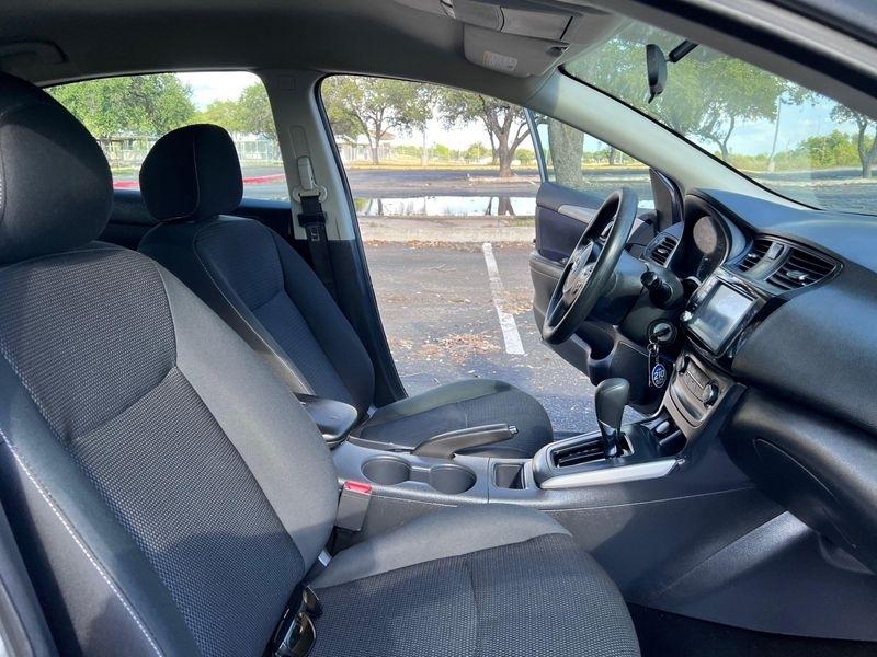 Nissan Sentra SR 2019