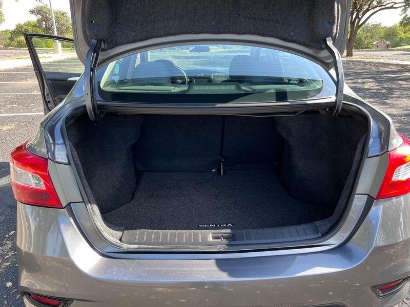 Nissan Sentra SR 2019