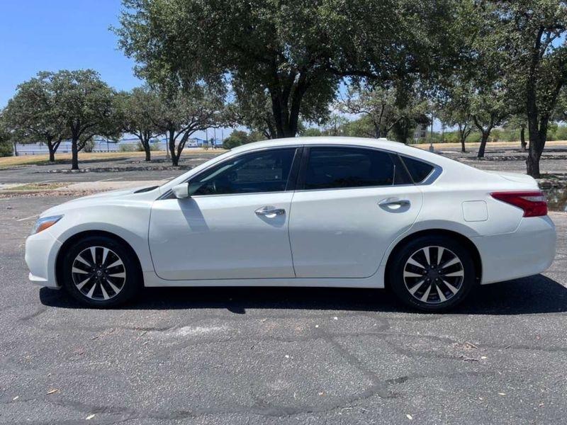 Nissan Altima 2.5 SV 2017