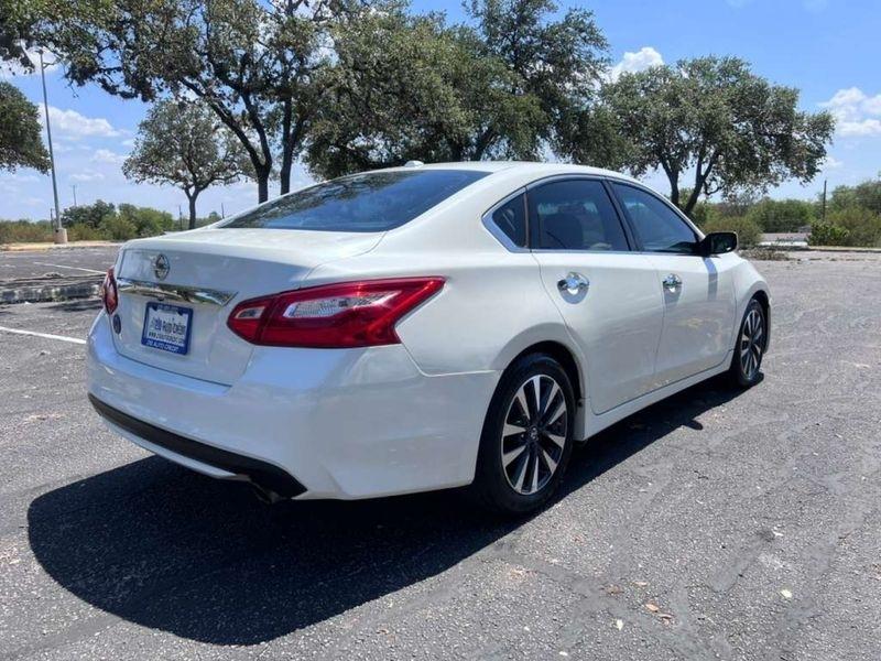 Nissan Altima 2.5 SV 2017