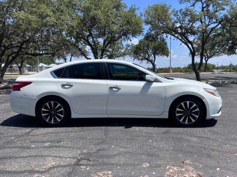 Nissan Altima 2.5 SV 2017