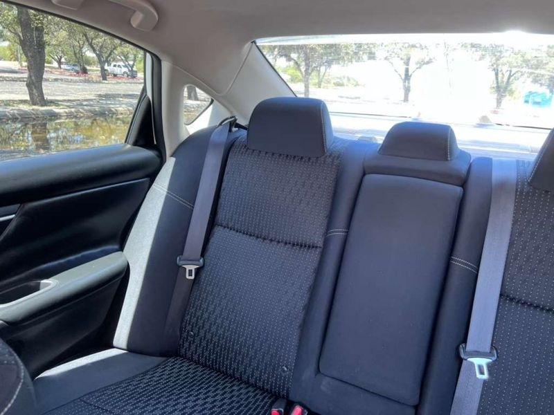 Nissan Altima 2.5 SV 2017