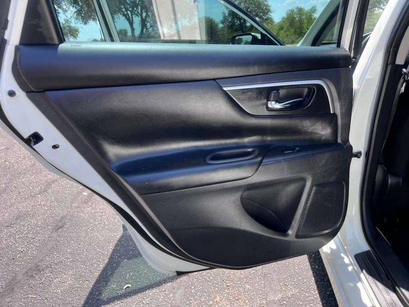 Nissan Altima 2.5 SV 2017