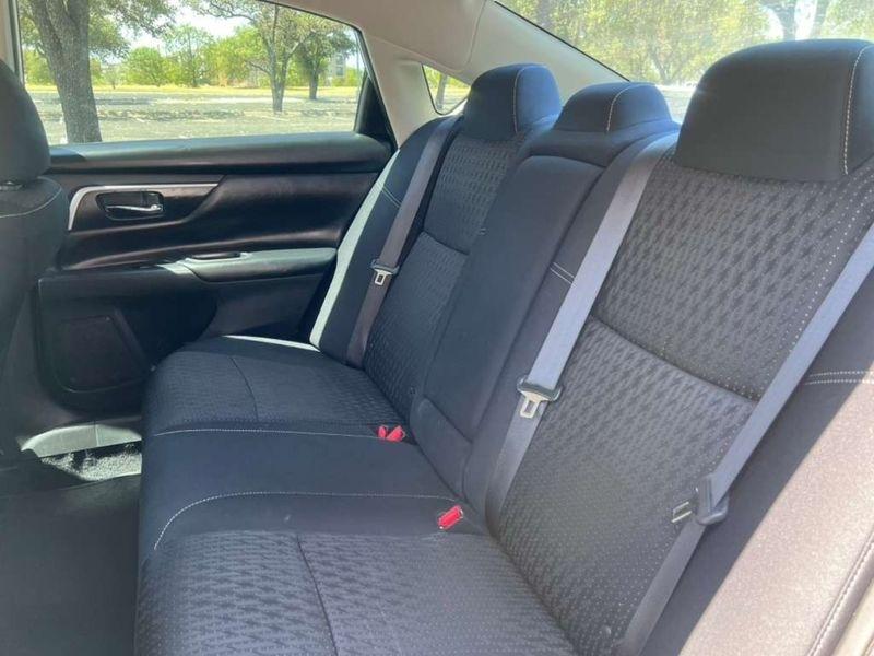 Nissan Altima 2.5 SV 2017
