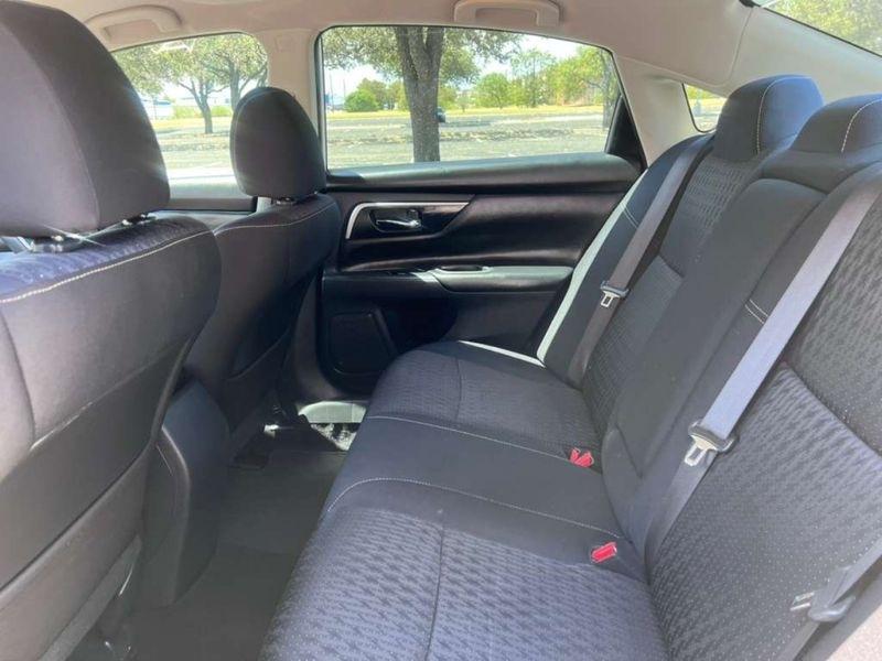 Nissan Altima 2.5 SV 2017