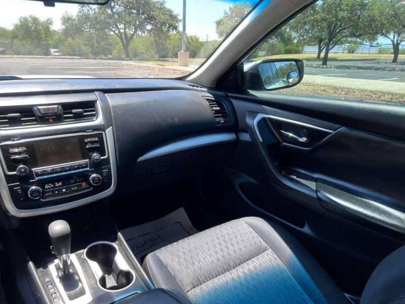 Nissan Altima 2.5 SV 2017