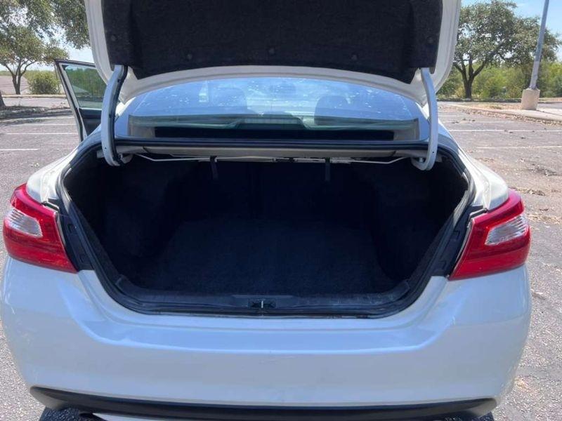 Nissan Altima 2.5 SV 2017
