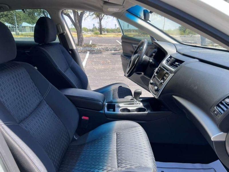 Nissan Altima 2.5 SV 2017