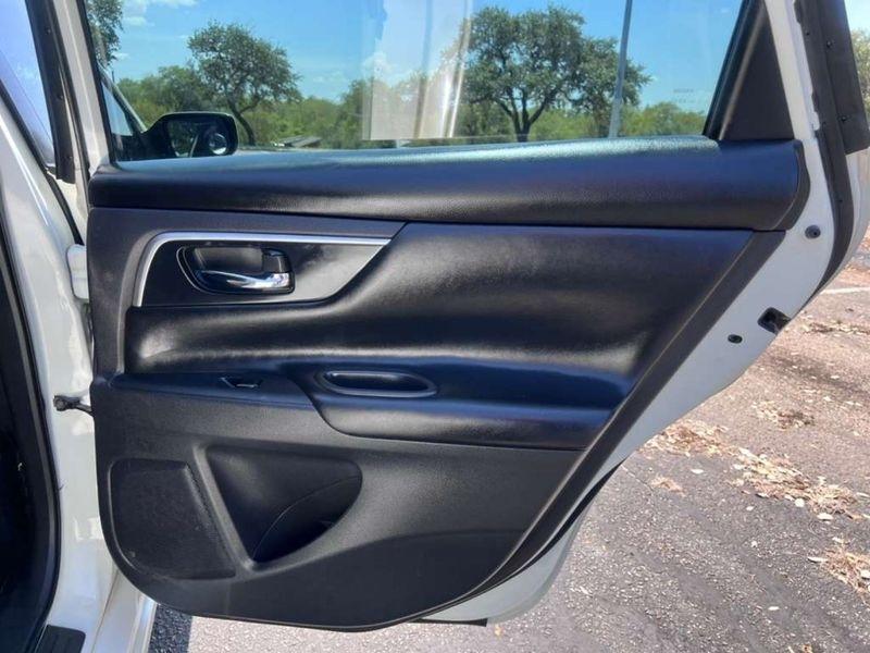 Nissan Altima 2.5 SV 2017