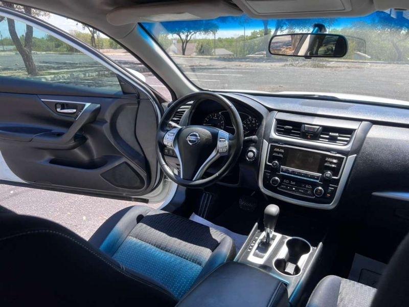 Nissan Altima 2.5 SV 2017