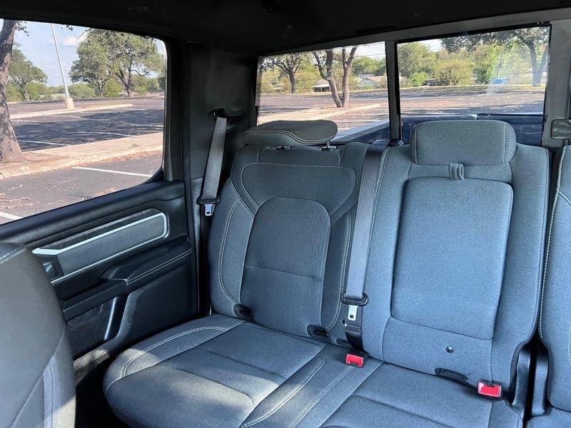 RAM 1500 Lone Star Crew Cab SB 2WD 2022