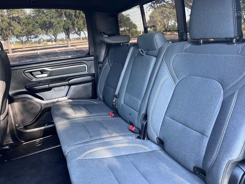 RAM 1500 Lone Star Crew Cab SB 2WD 2022