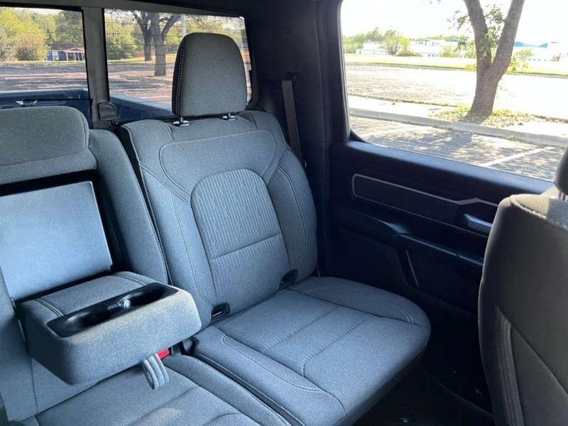 RAM 1500 Lone Star Crew Cab SB 2WD 2022