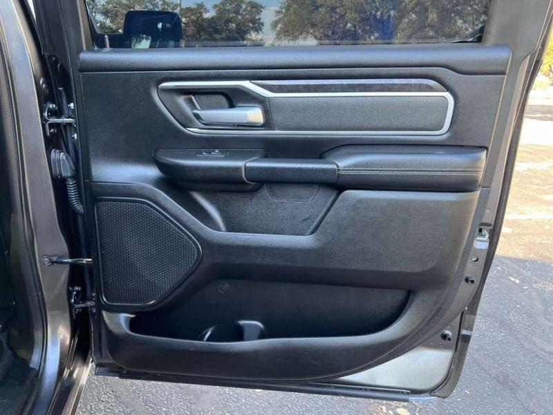 RAM 1500 Lone Star Crew Cab SB 2WD 2022
