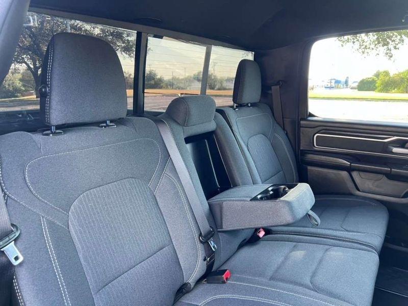 RAM 1500 Lone Star Crew Cab SB 2WD 2022