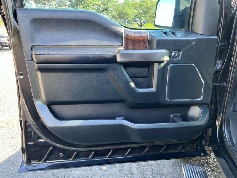 Ford F-150 Platinum SuperCrew 5.5-ft. Bed 2WD 2016