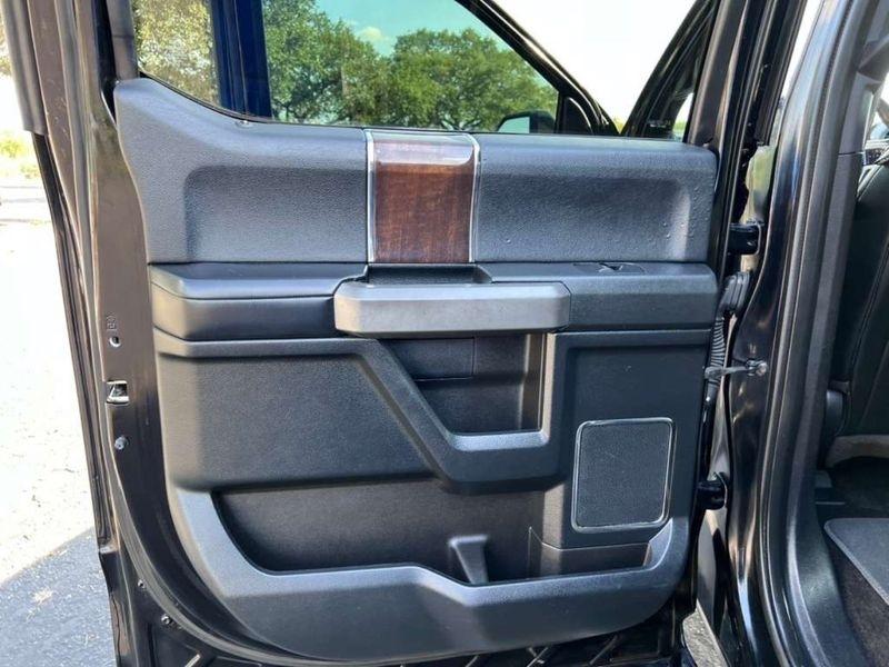 Ford F-150 Platinum SuperCrew 5.5-ft. Bed 2WD 2016