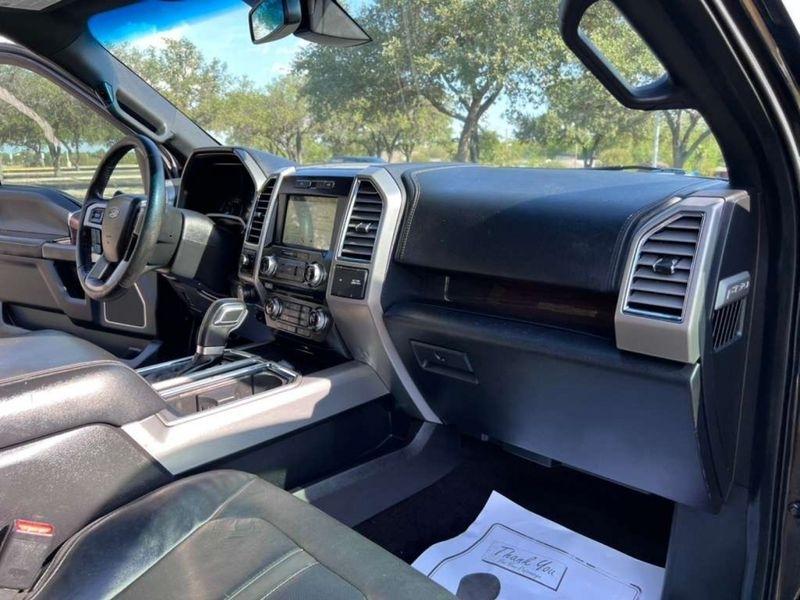 Ford F-150 Platinum SuperCrew 5.5-ft. Bed 2WD 2016