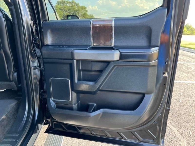 Ford F-150 Platinum SuperCrew 5.5-ft. Bed 2WD 2016