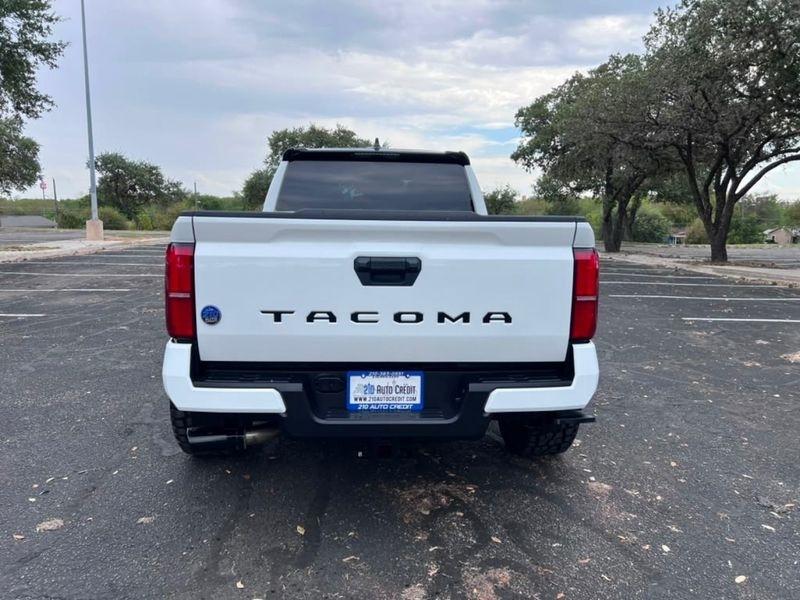 Toyota Tacoma TRD Sport Double Cab 2WD 2024